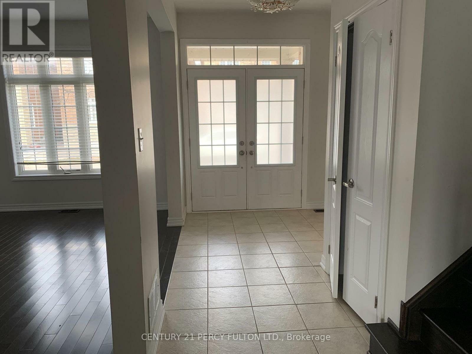 Property Photo: 15 Sunnyside Hill Road ON L6B 0X4
