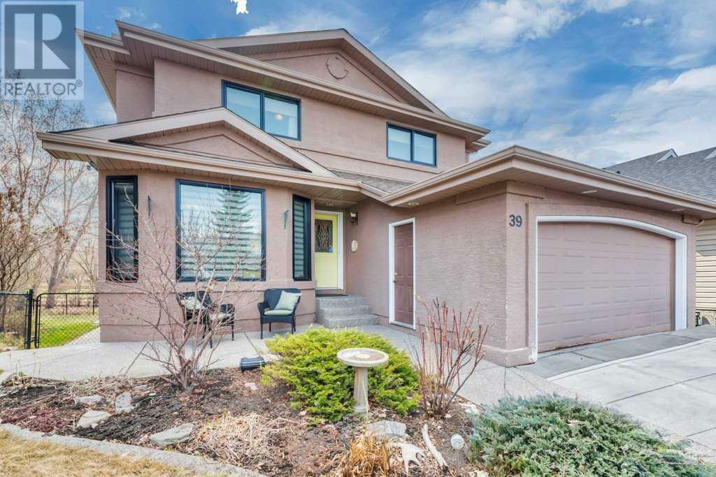 Property Photo: 39 McKenzie Lake View Southeast AB T2Z 2T7