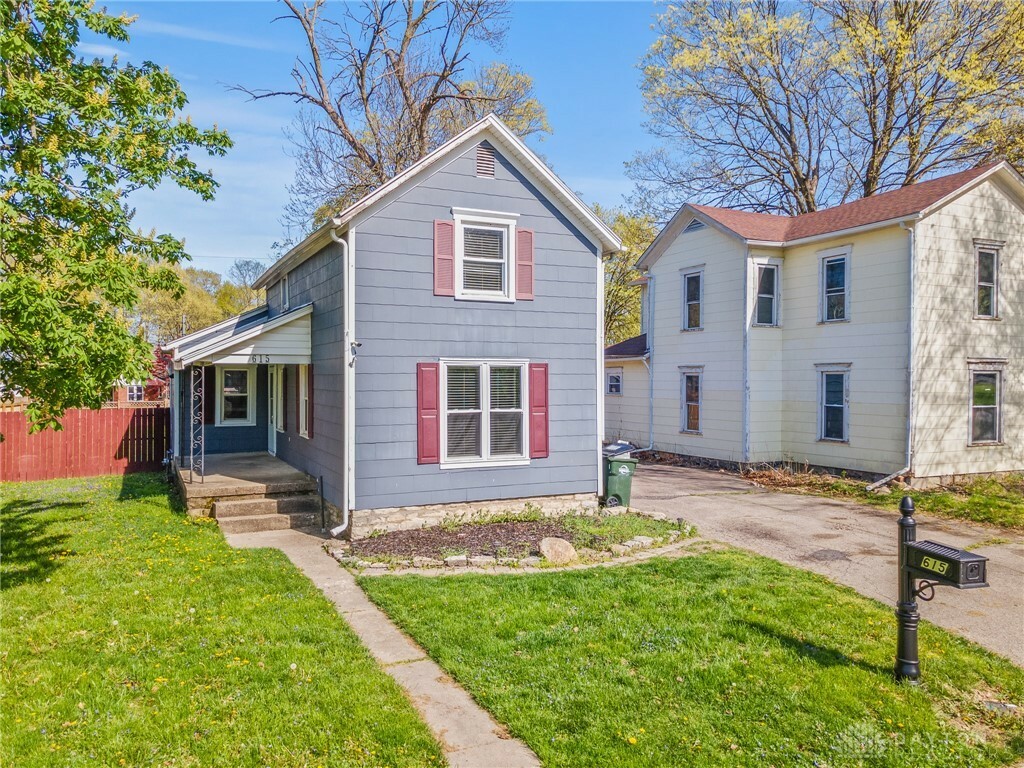 Property Photo:  615 Summit Avenue  OH 45373 