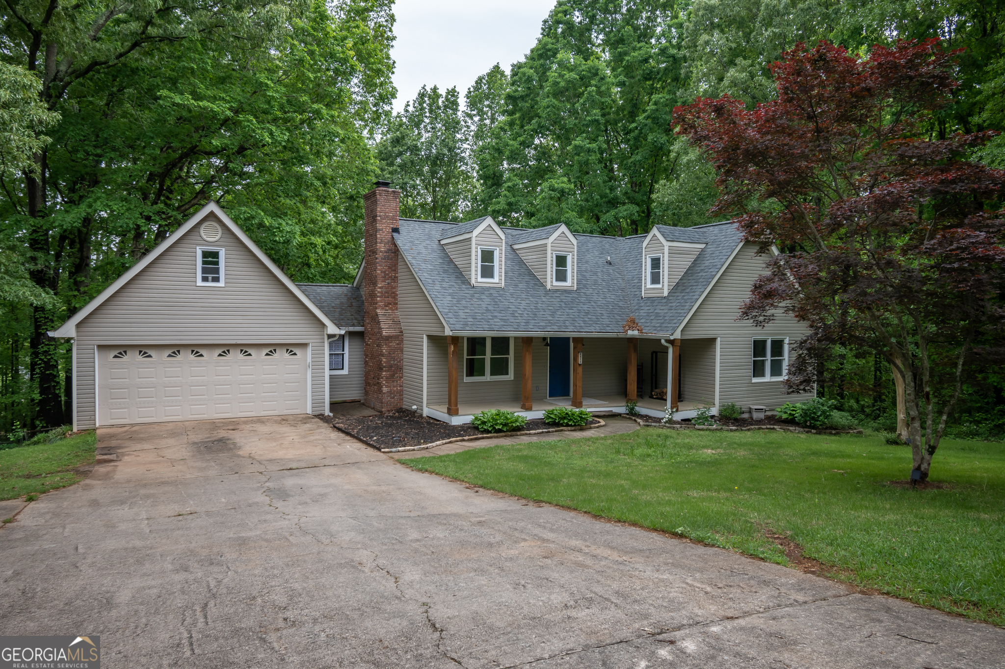 Property Photo: 4617 Kingswood Drive GA 30542