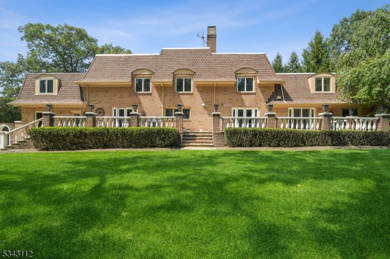Property Photo:  425 Saddle Back Trl  NJ 07417 