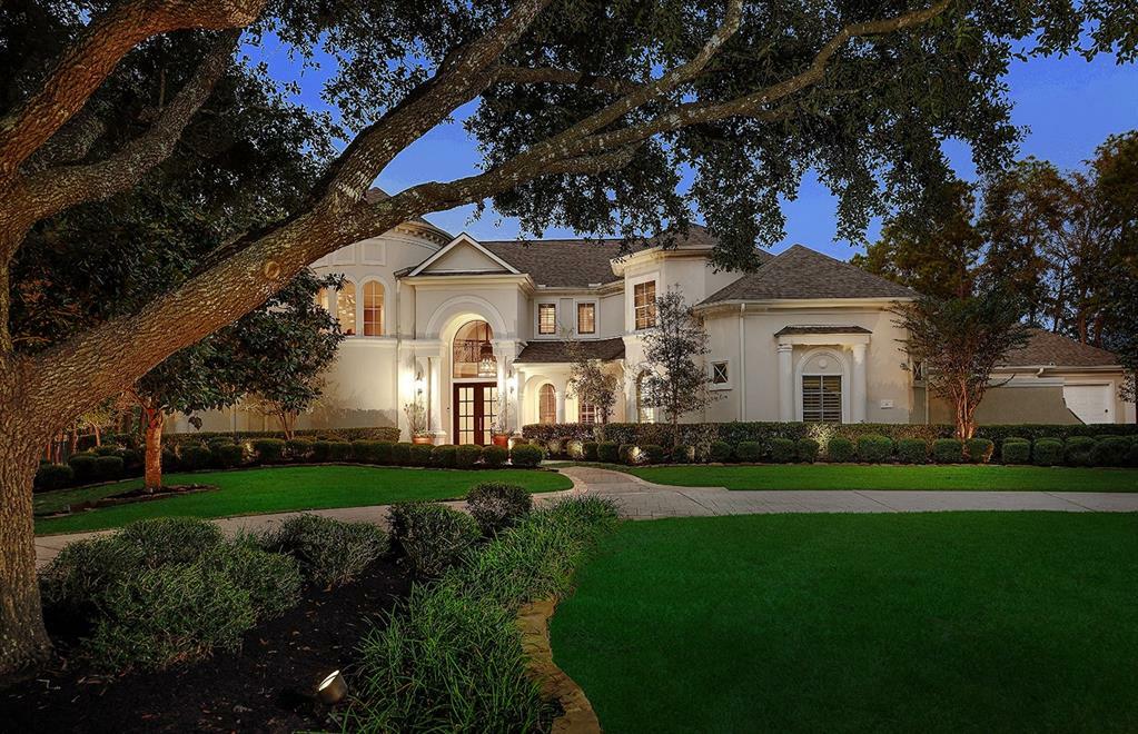 8 Autumn Crescent  The Woodlands TX 77381 photo