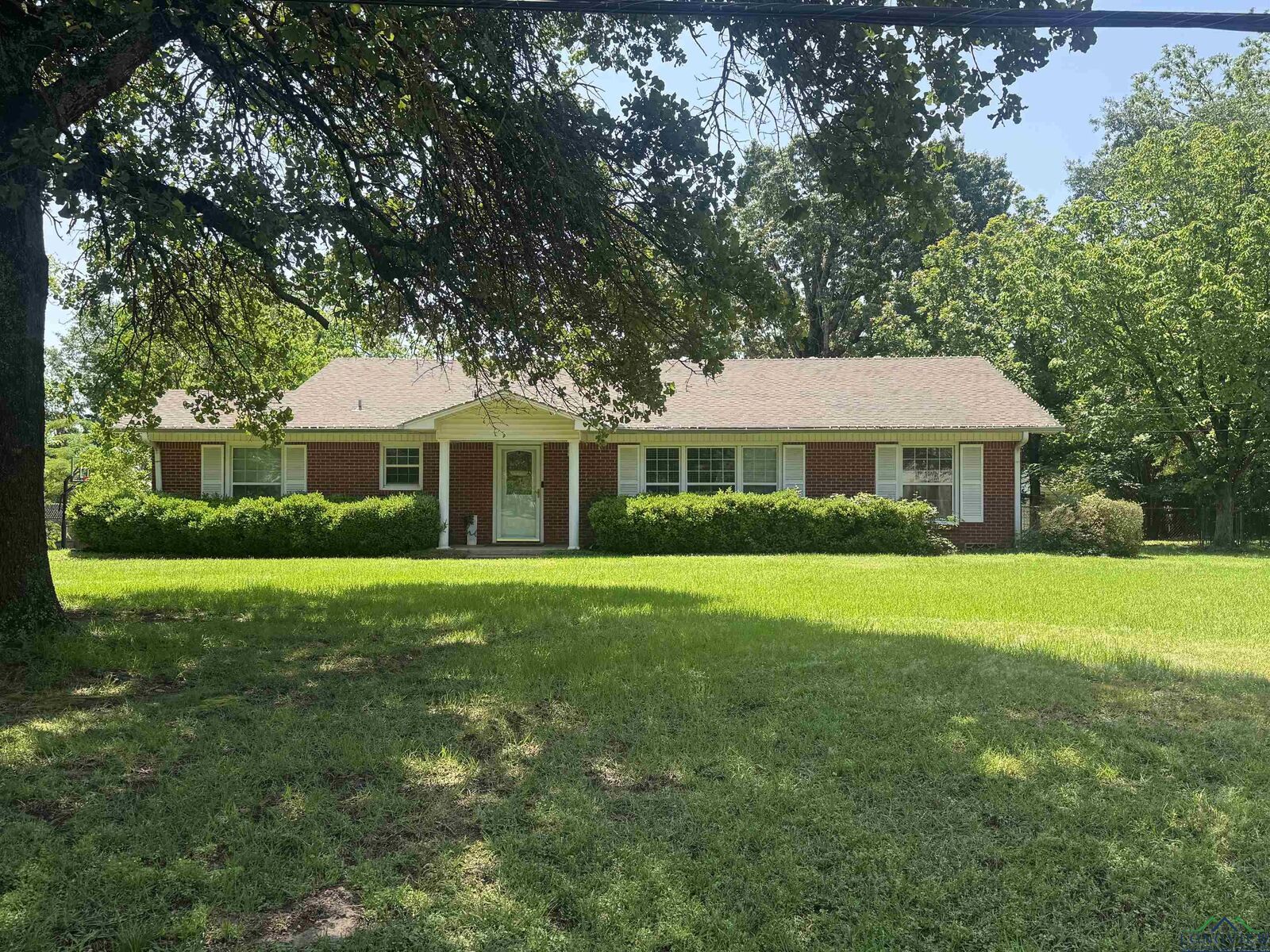 Property Photo: 1204 N Marshall TX 75652