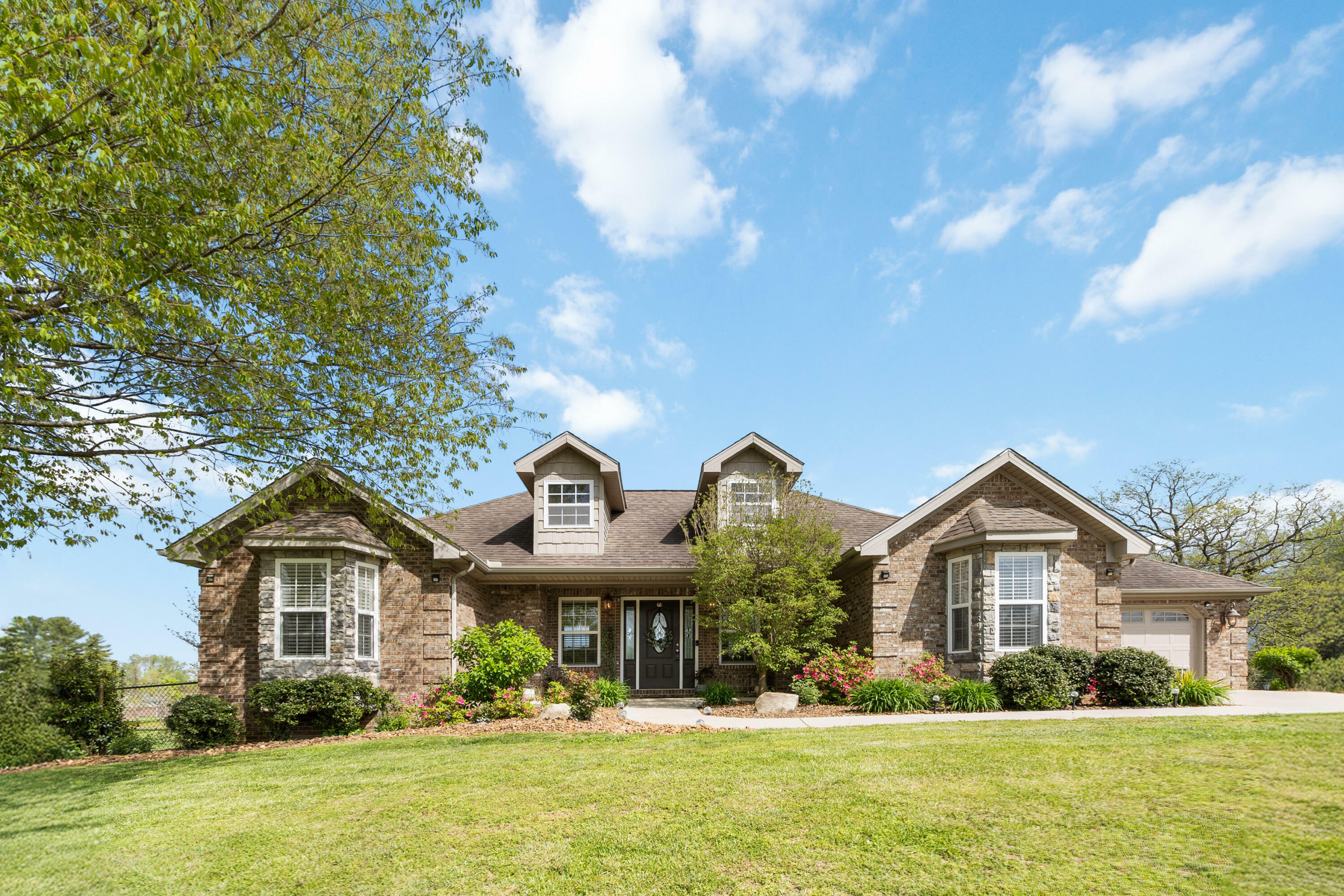 252 Hidden Crest Drive  Somerset KY 42503 photo