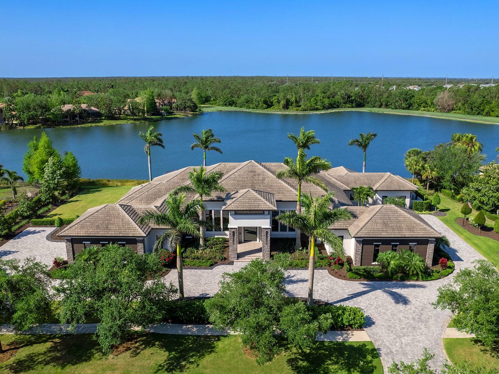 Property Photo: 18826 Ganton Avenue FL 34202