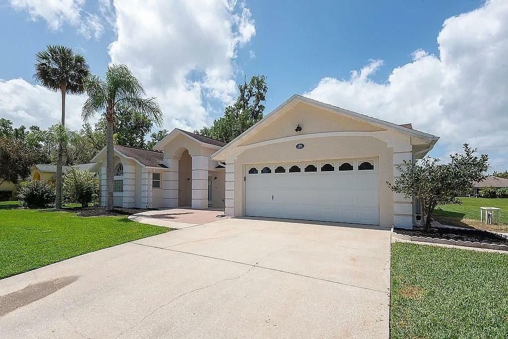 Property Photo: 23 Old Sunbeam Drive FL 32119
