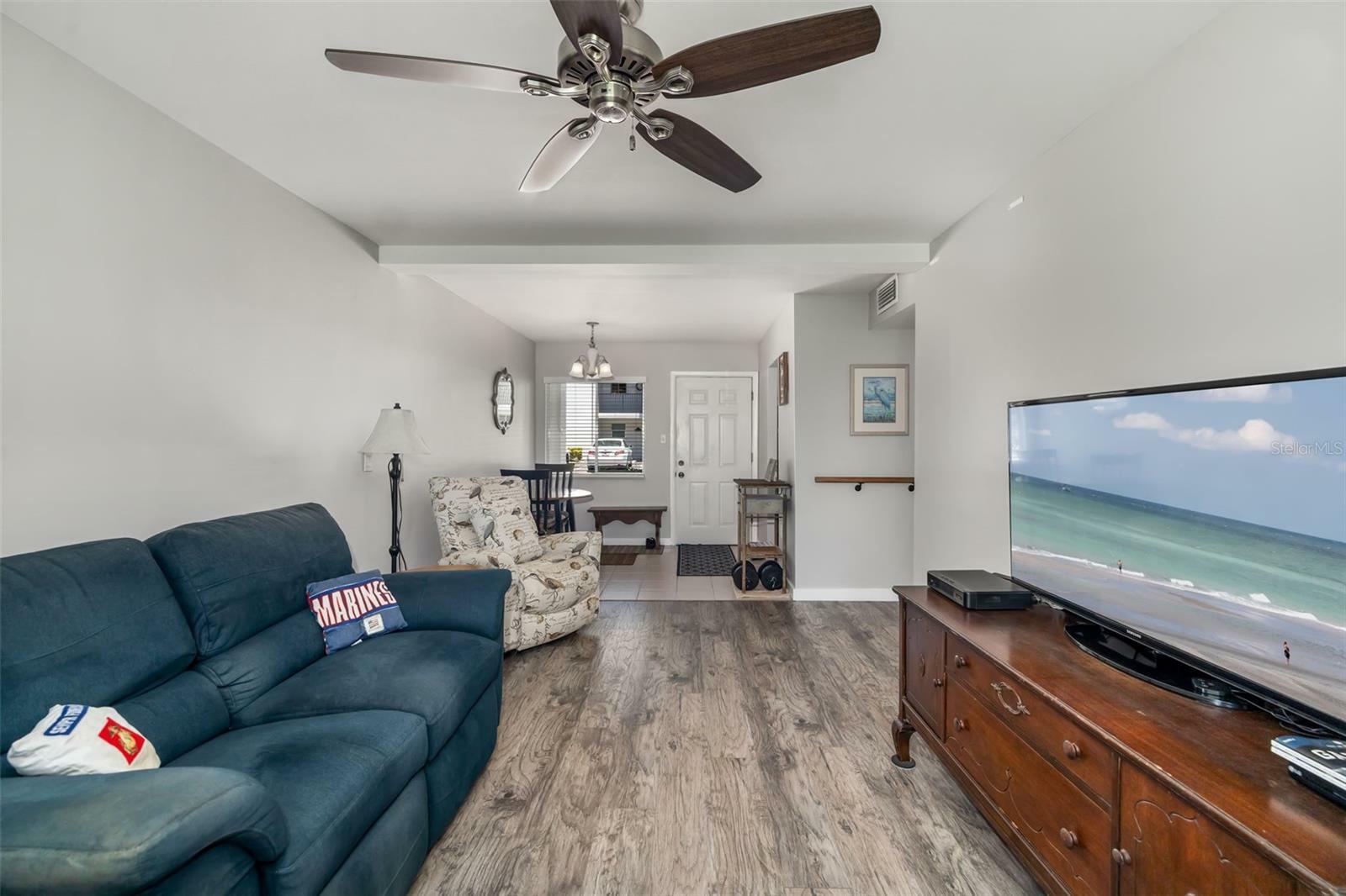 Property Photo: 2008 Canal Drive M3 FL 34207