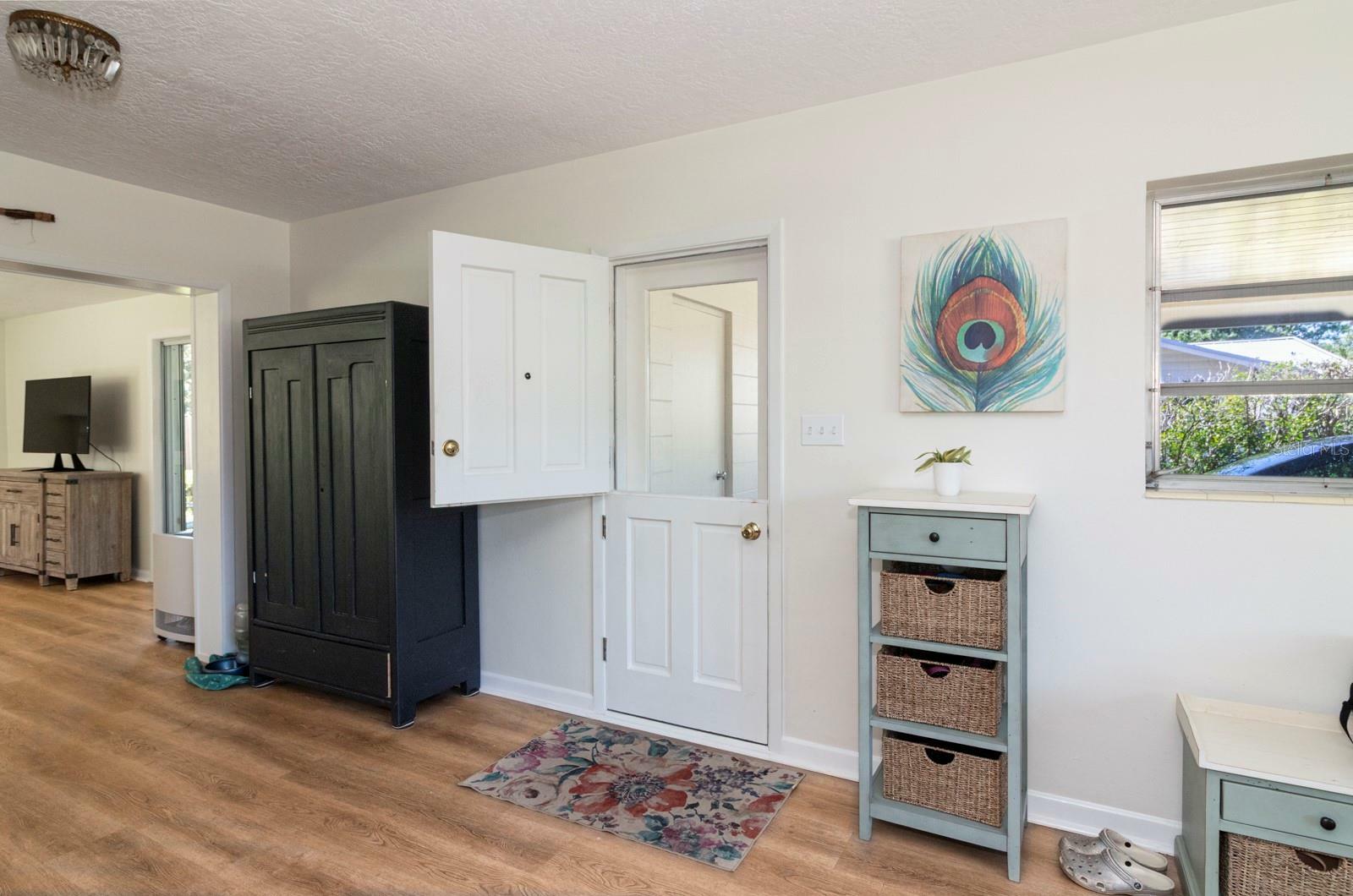 Property Photo: 91 39th Street Court NW FL 34205