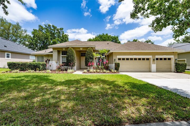 Property Photo:  9509 Baycliff Court  FL 32836 