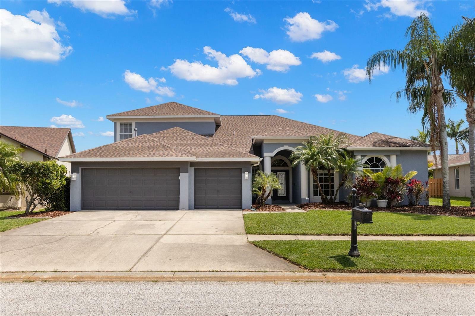 Property Photo: 12925 Tar Flower Drive FL 33626
