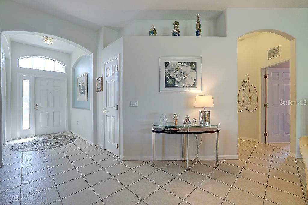 Property Photo: 6412 Golden Eye Glen FL 34202