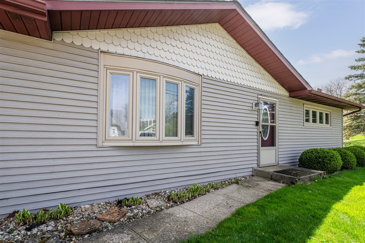 Property Photo: 6968 Wil O Paw Road MI 49038-9536