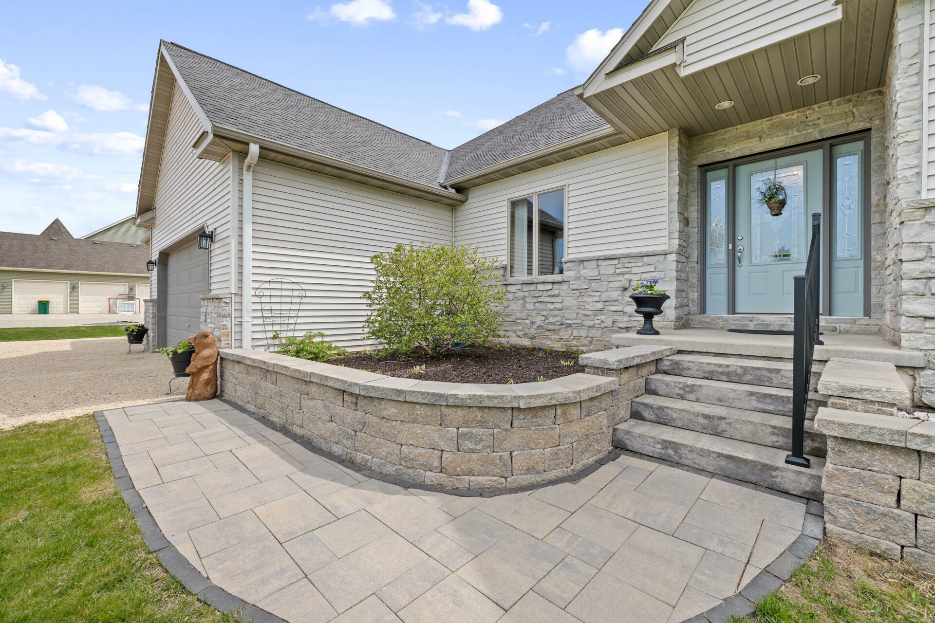 Property Photo: 3045 Newark Dr WI 53090