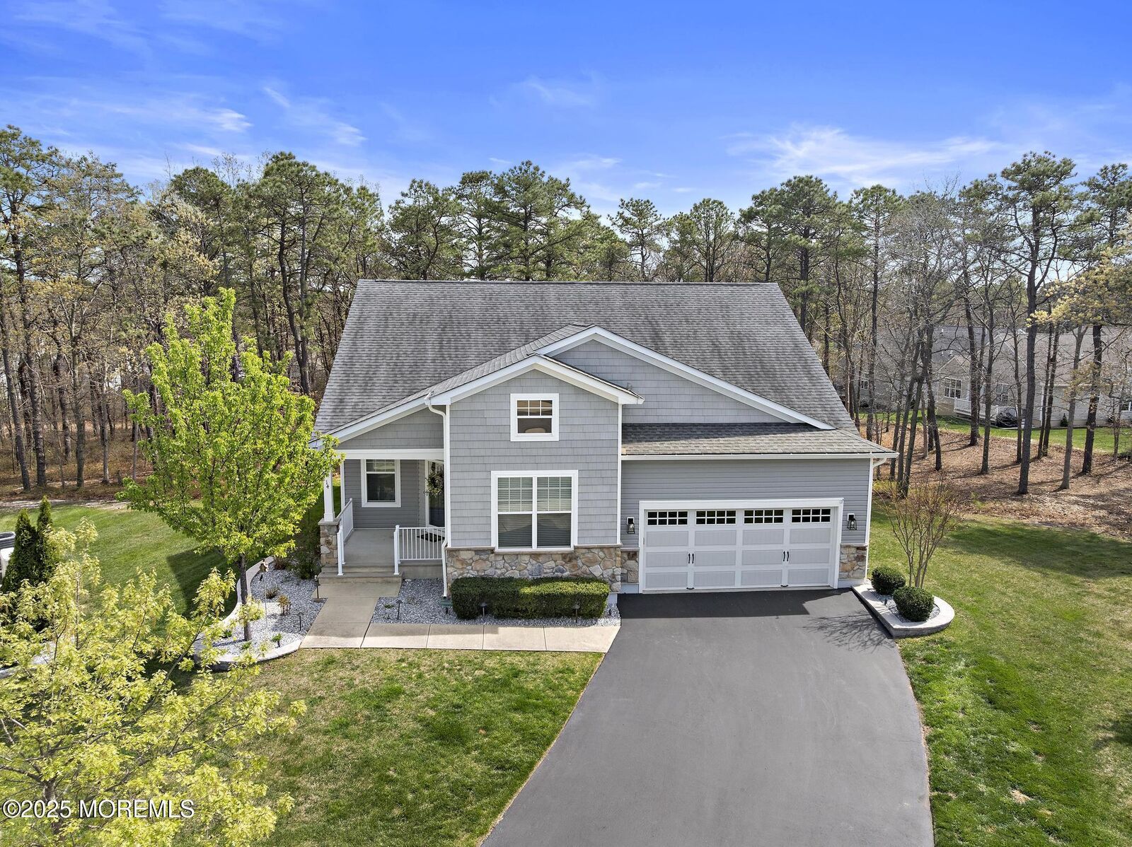 Property Photo:  14 Starboard Court  NJ 08087 