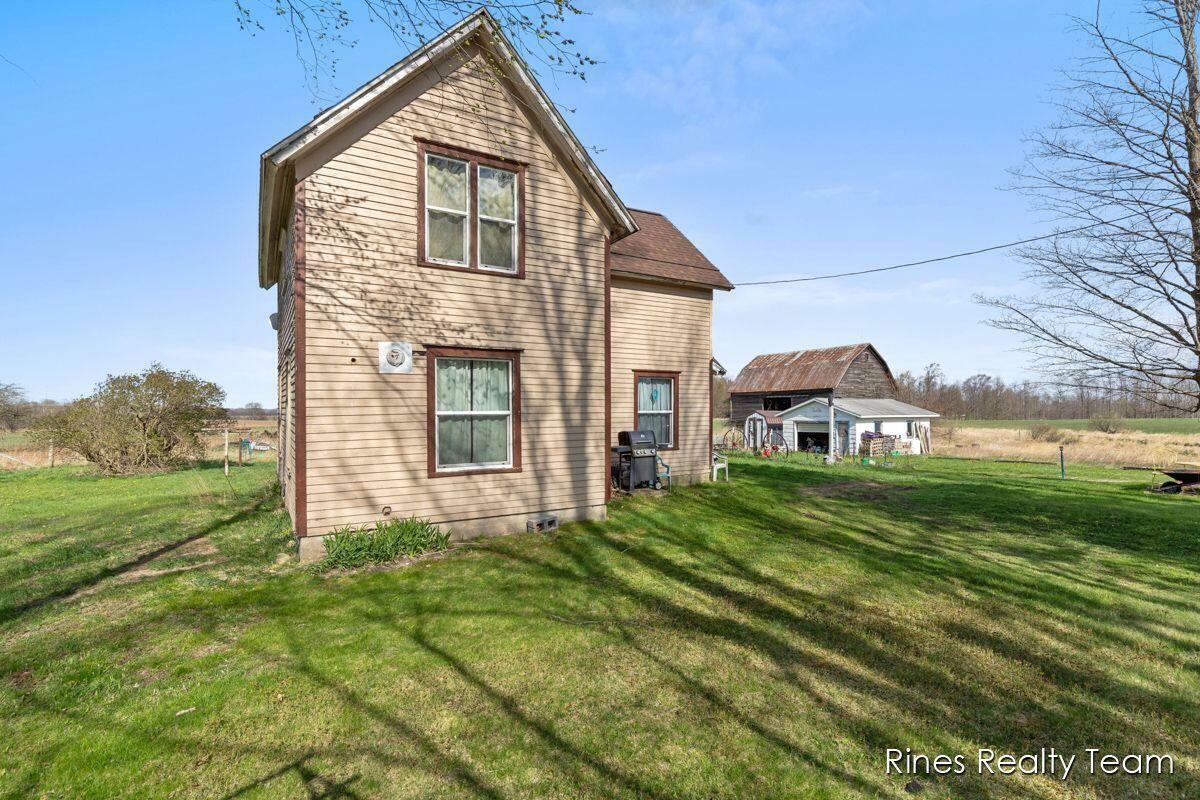 Property Photo: 21291 150th Avenue MI 49307