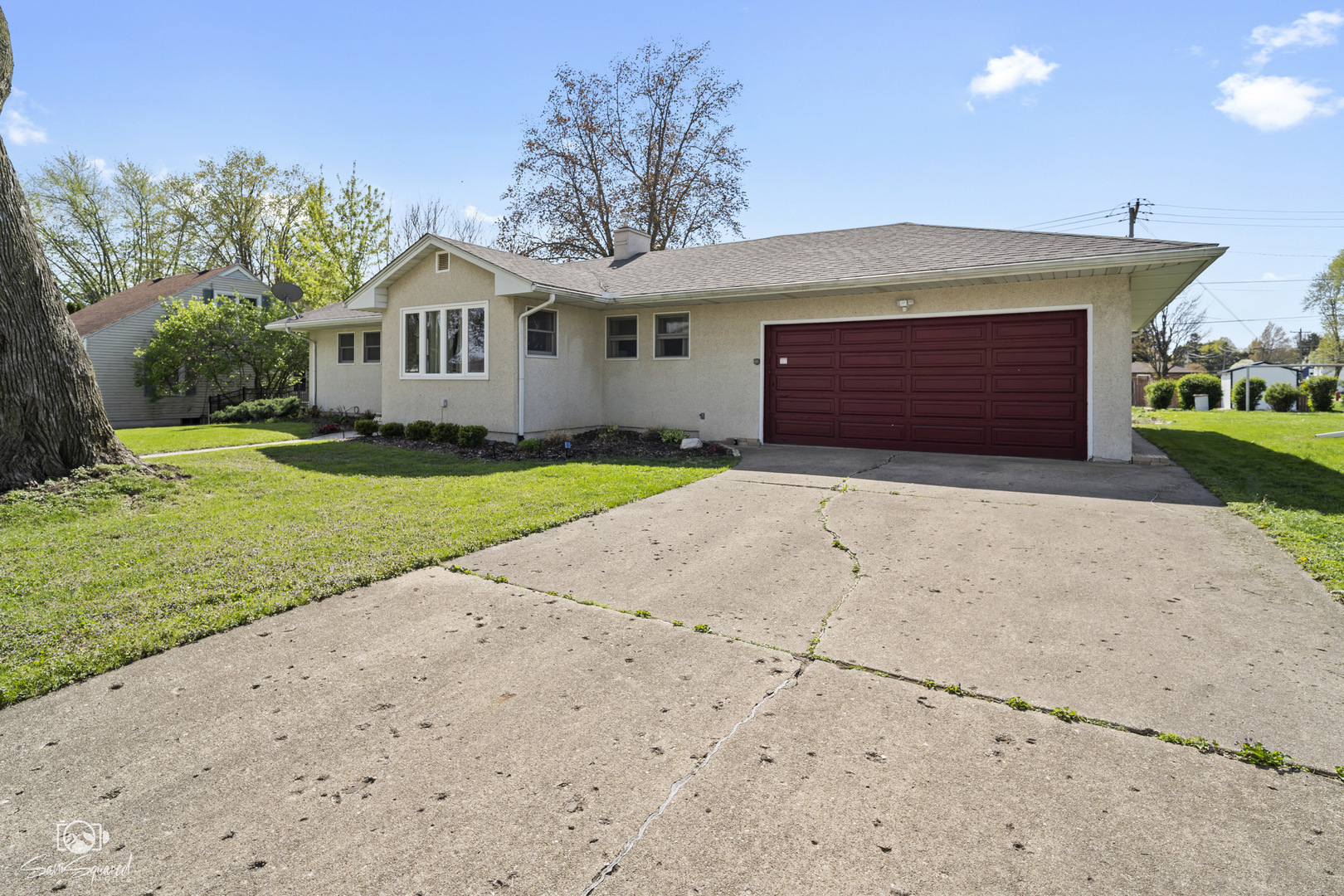 Property Photo: 2041 Prospect Avenue IL 61301