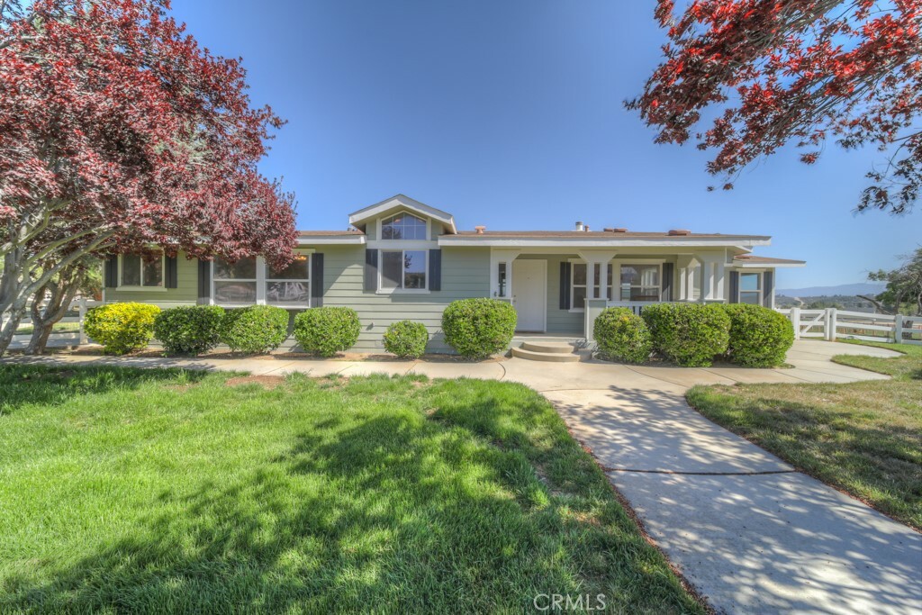 Property Photo: 40760 Brook Trails Way CA 92536