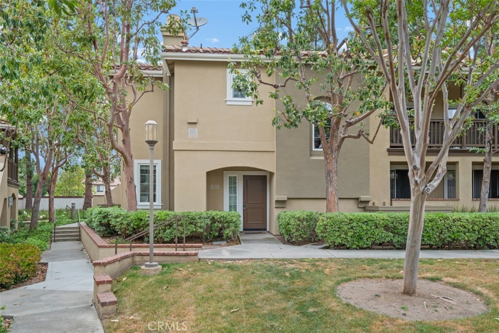 Property Photo: 113 Gallery Way CA 92782