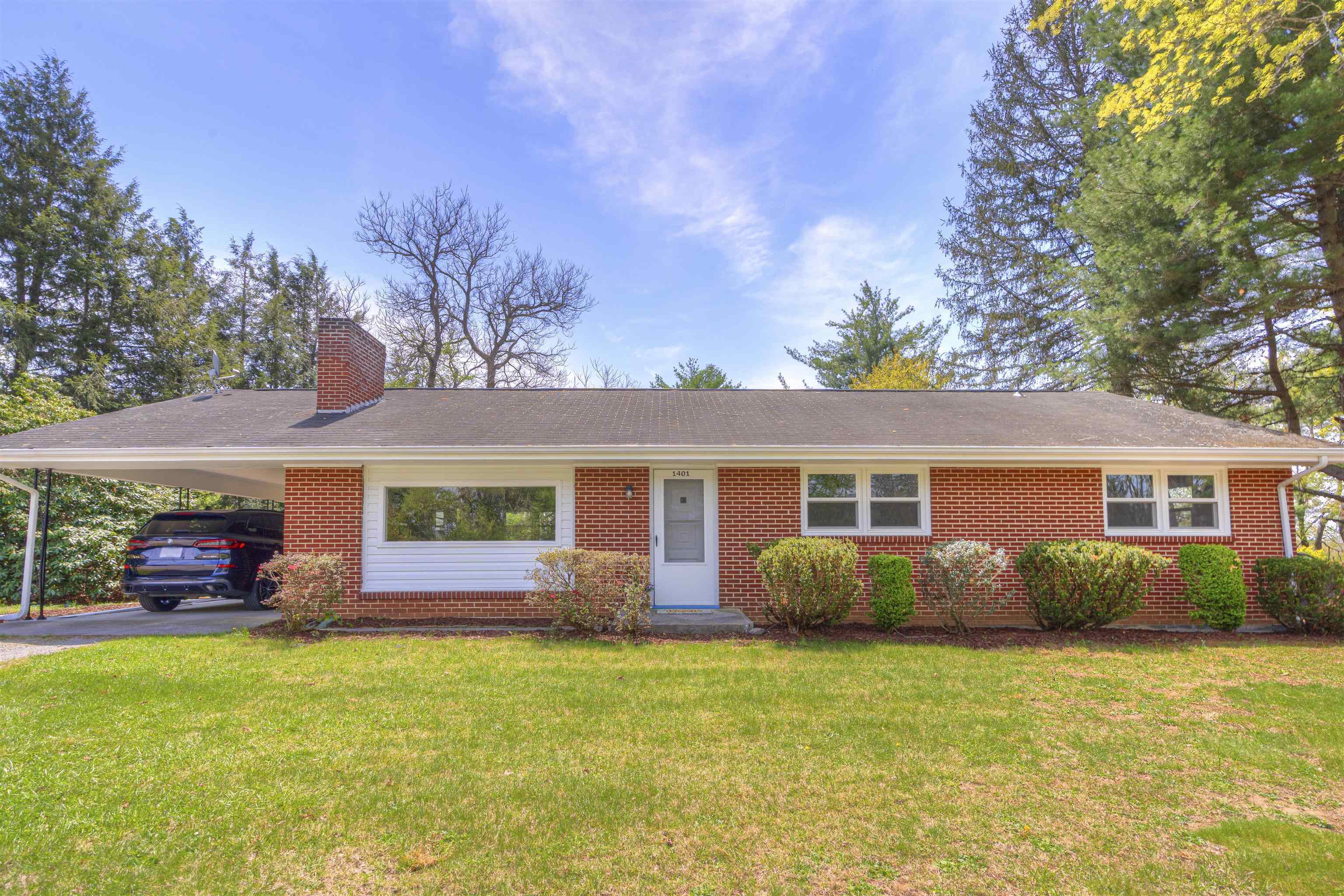 1401 Glade Road  Blacksburg VA 24060 photo