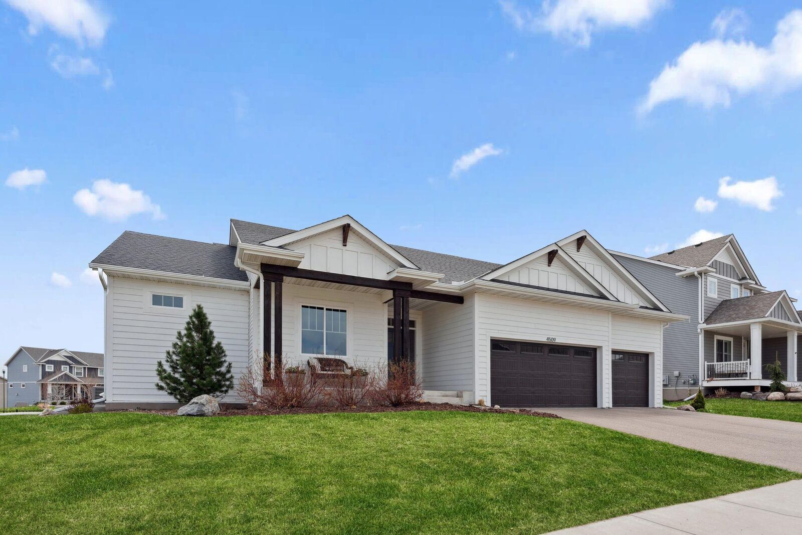 Property Photo: 4509 Savanna Trail MN 55318