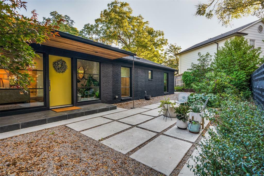 416 Crestwood Drive  Fort Worth TX 76107 photo