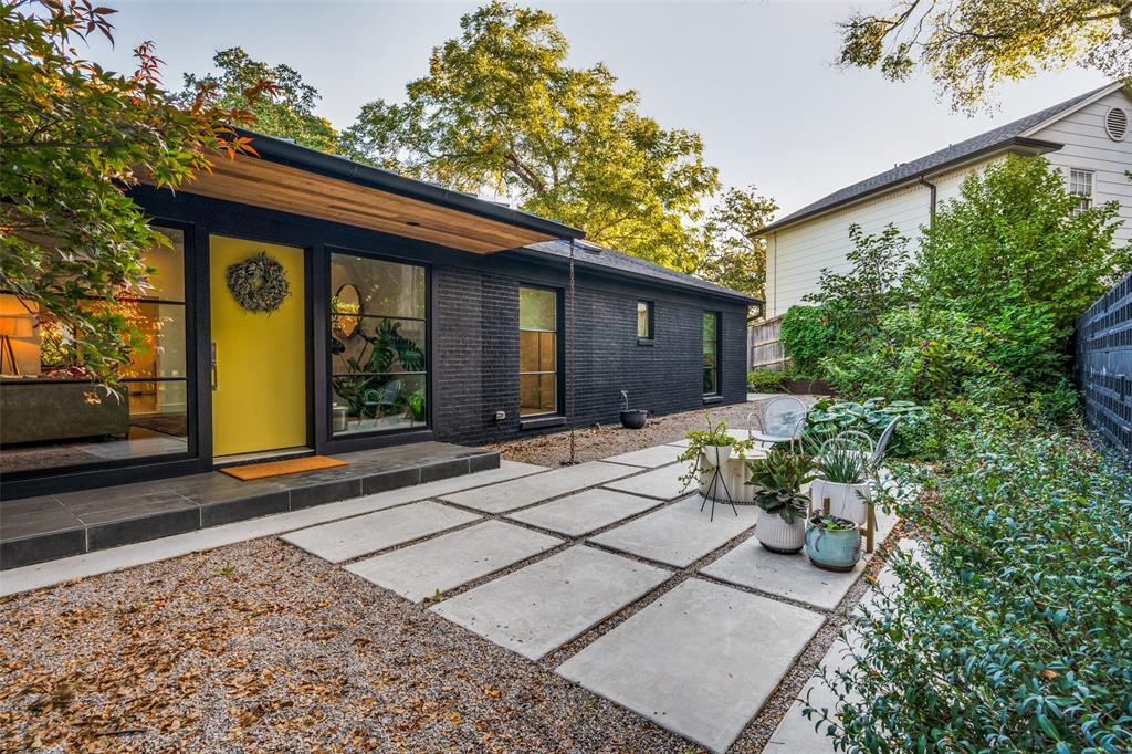 416 Crestwood Drive  Fort Worth TX 76107 photo