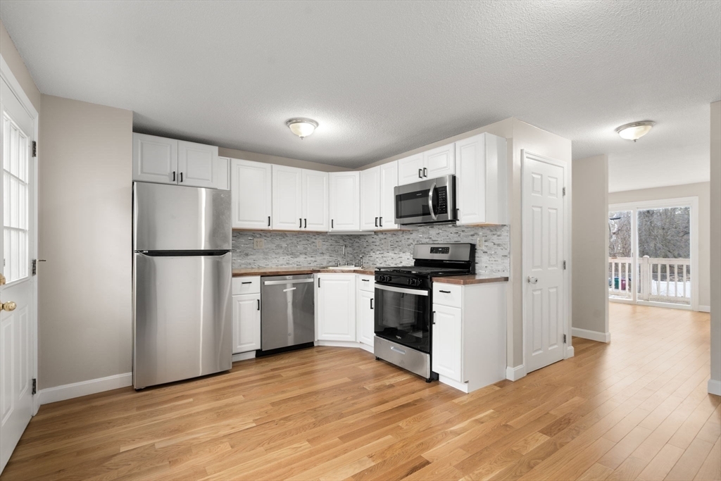 Property Photo: 23 Madonna Cir 23 MA 01854