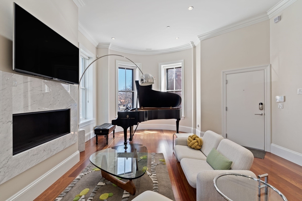Property Photo:  206 West Brookline 2  MA 02118 