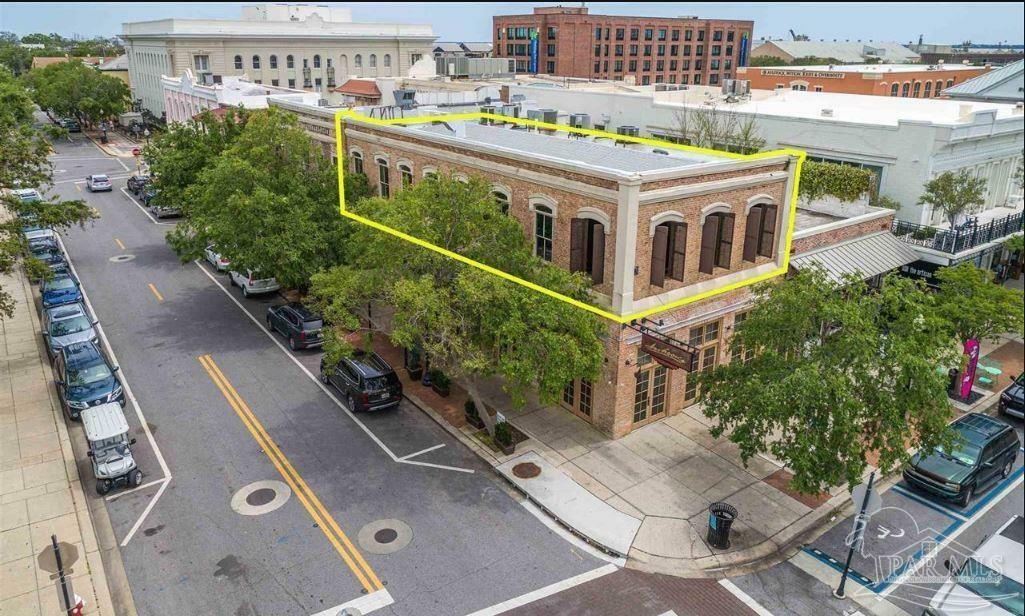 1 E Zarragossa St B  Pensacola FL 32502 photo