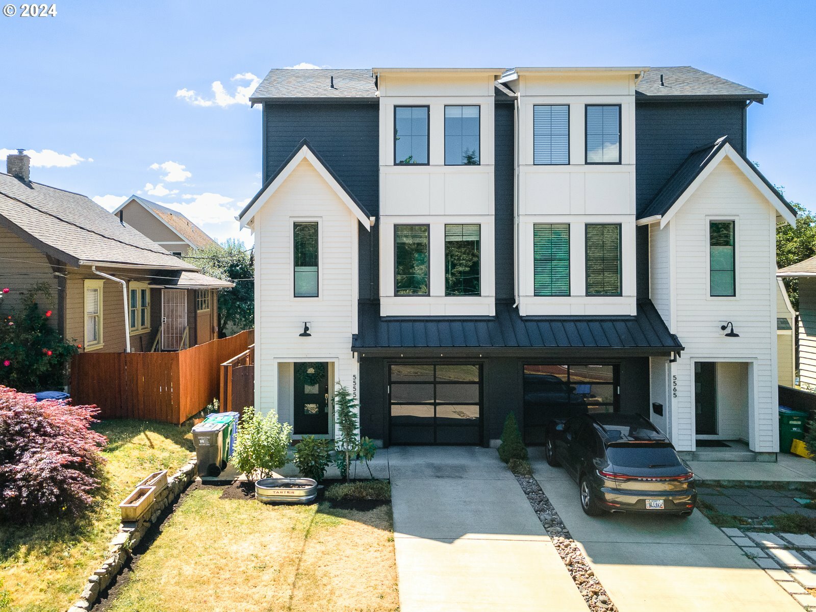 Property Photo:  5555 NE 19th Ave  OR 97211 