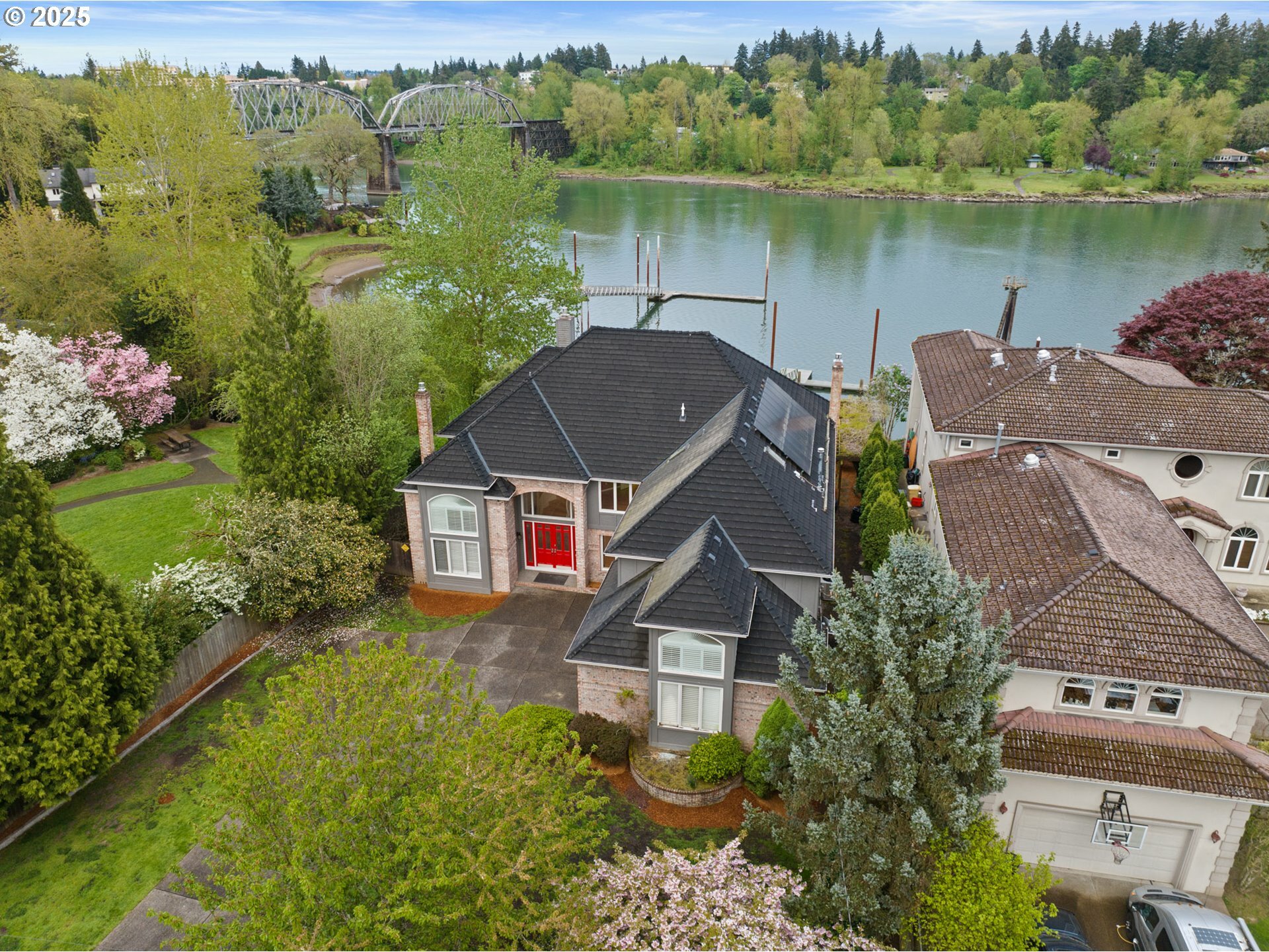 Property Photo: 14000 Stampher Rd OR 97034