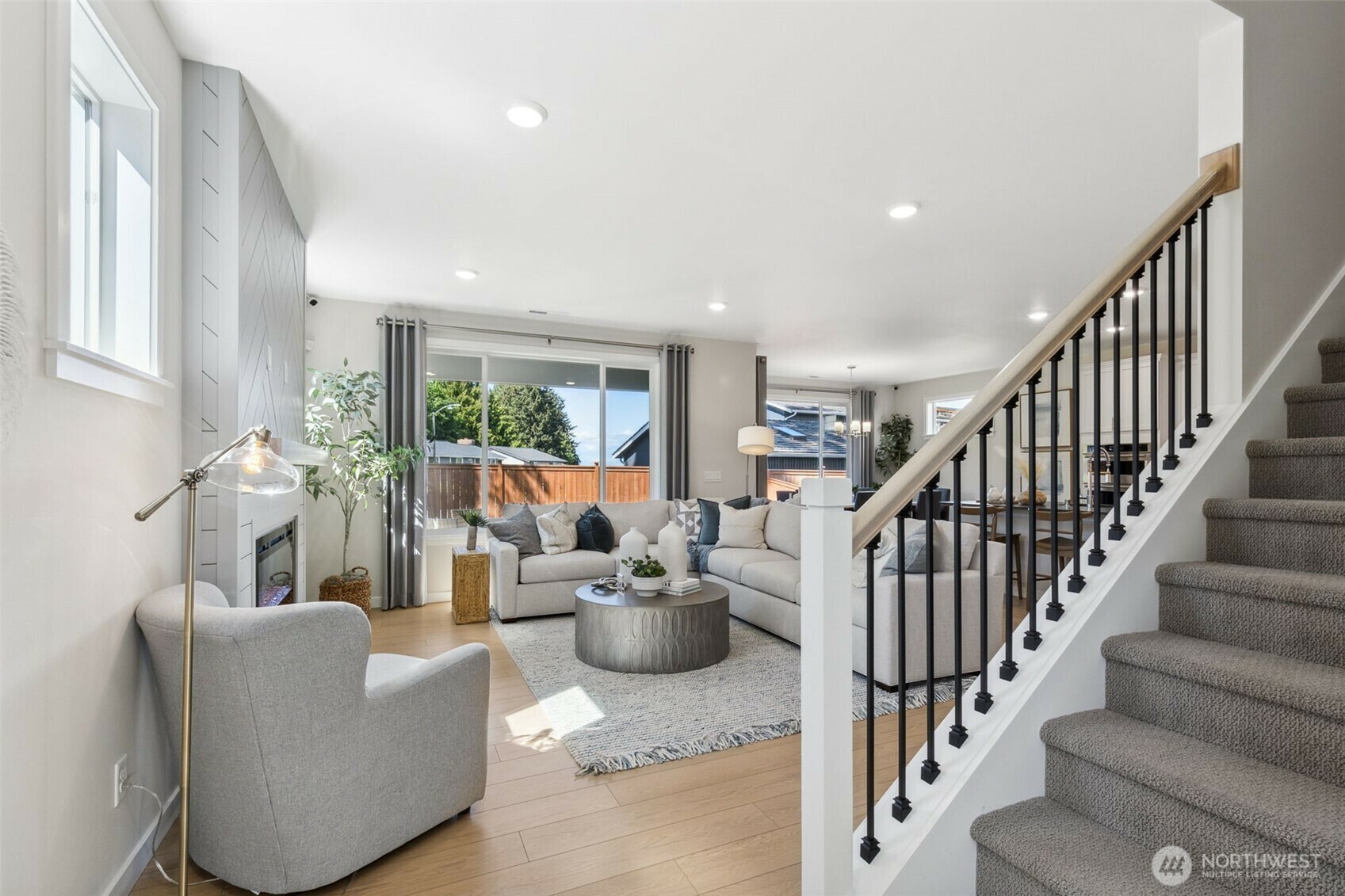 Property Photo: 10811 43rd Avenue SE 01 WA 98208