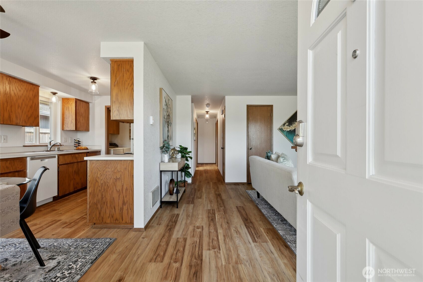Property Photo: 2203 Chestnut Street WA 98201