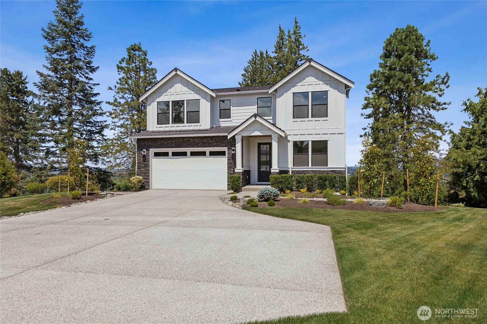 Property Photo: 13507 102nd Drive SE 14 WA 98296