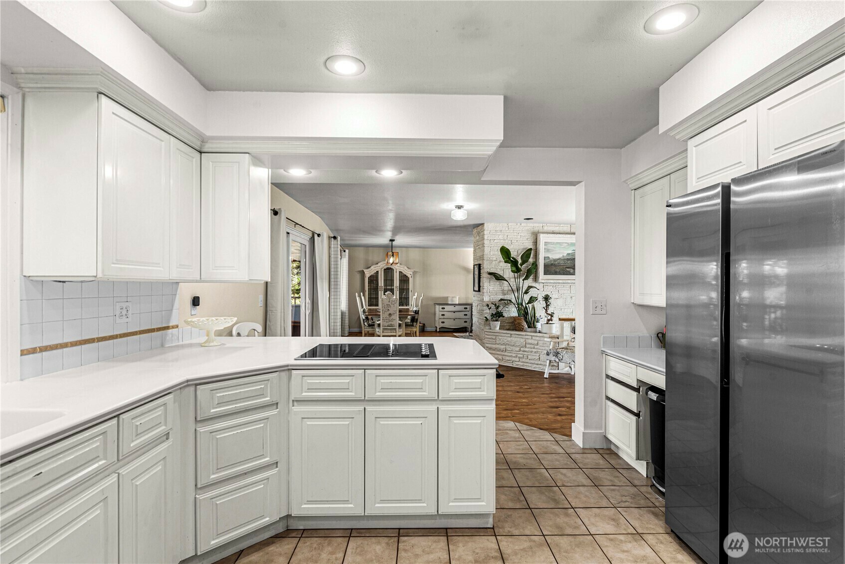Property Photo:  780  10th Street NE  WA 98802 