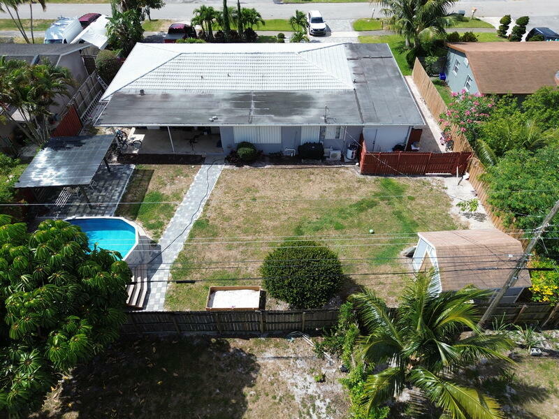 Property Photo: 4171 Waterway Drive FL 33461