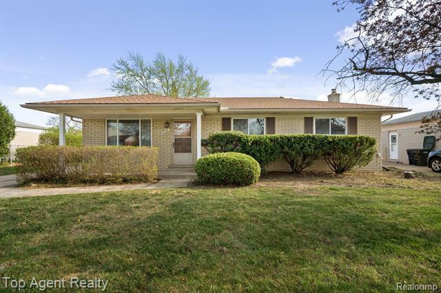 Property Photo: 2938 Fox Hill Drive MI 48310