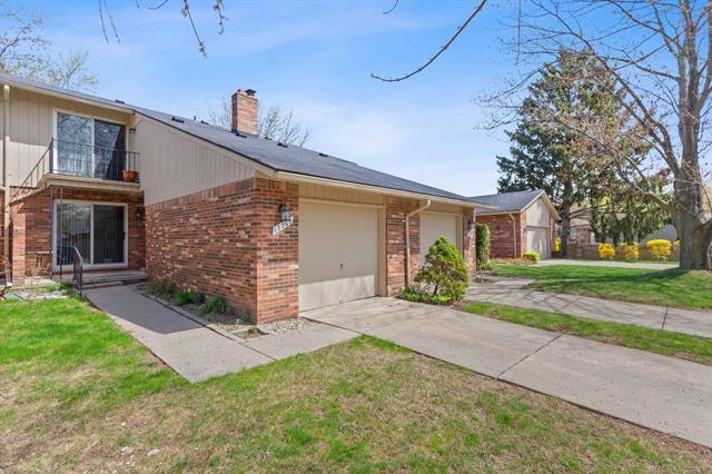 Property Photo: 17769 Edloytom Way MI 48038