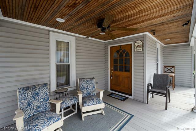 Property Photo: 560 Carpenter Street MI 48167