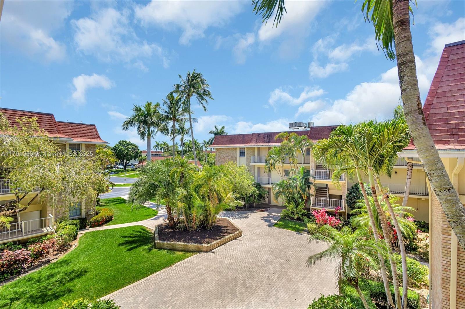 Property Photo: 5540 Tamberlane Cir 316 FL 33418