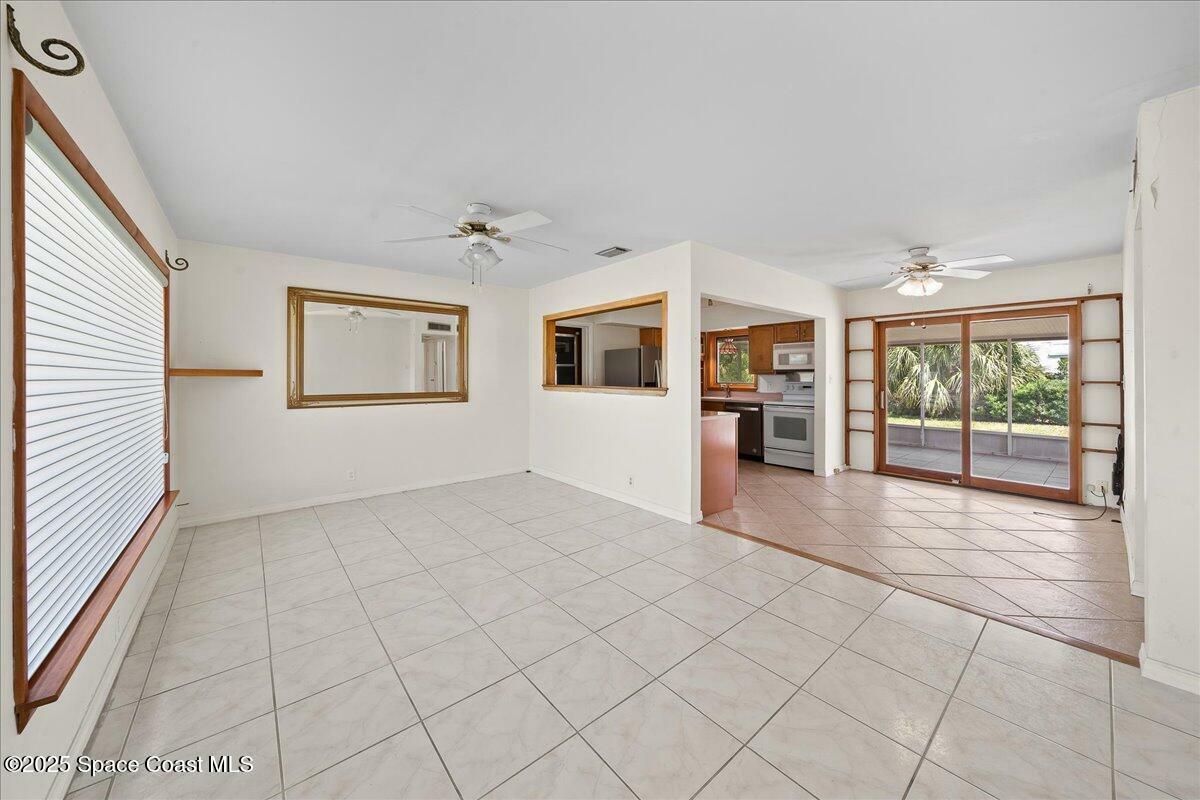 Property Photo: 117 E Claridge Street FL 32937