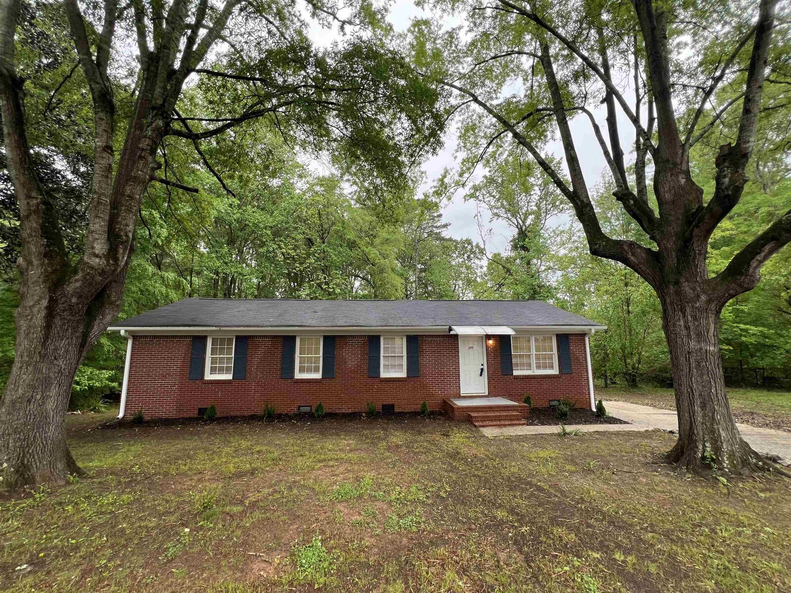 Property Photo:  299 Fairview Street  SC 29388 