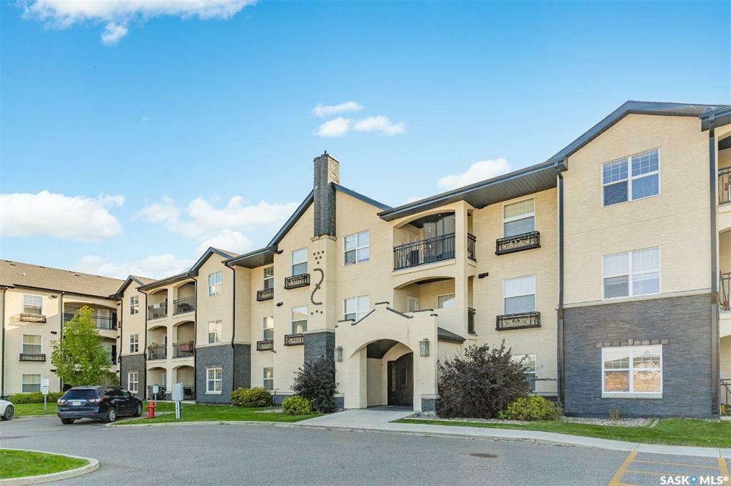 211 Ledingham Street 206  Saskatoon SK S7V 0C5 photo