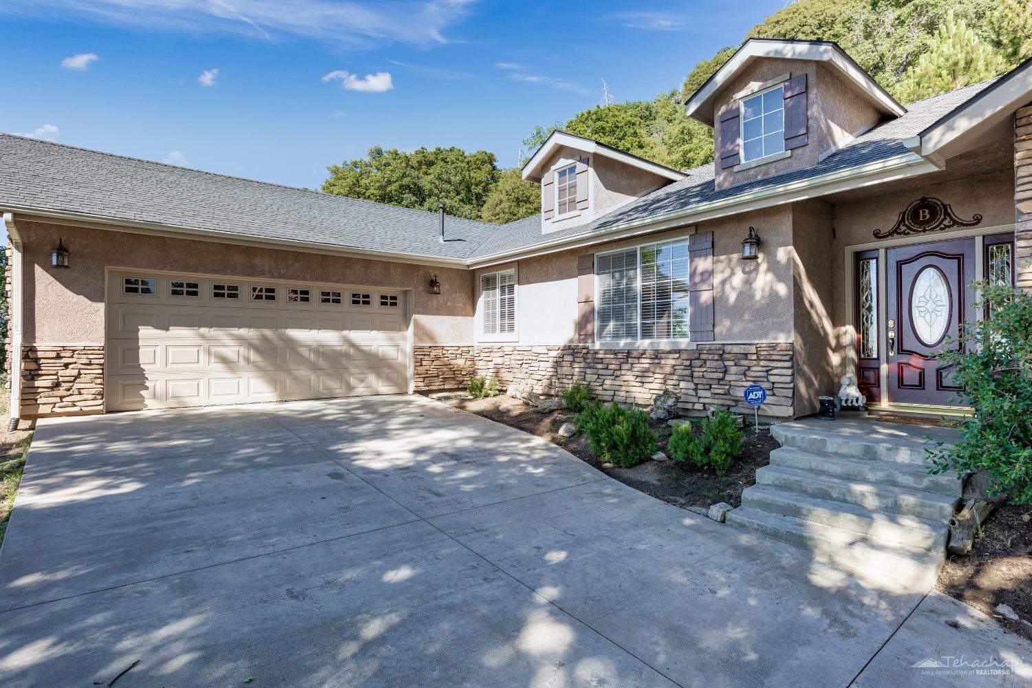 Property Photo:  26750 El Camino Drive  CA 93561 