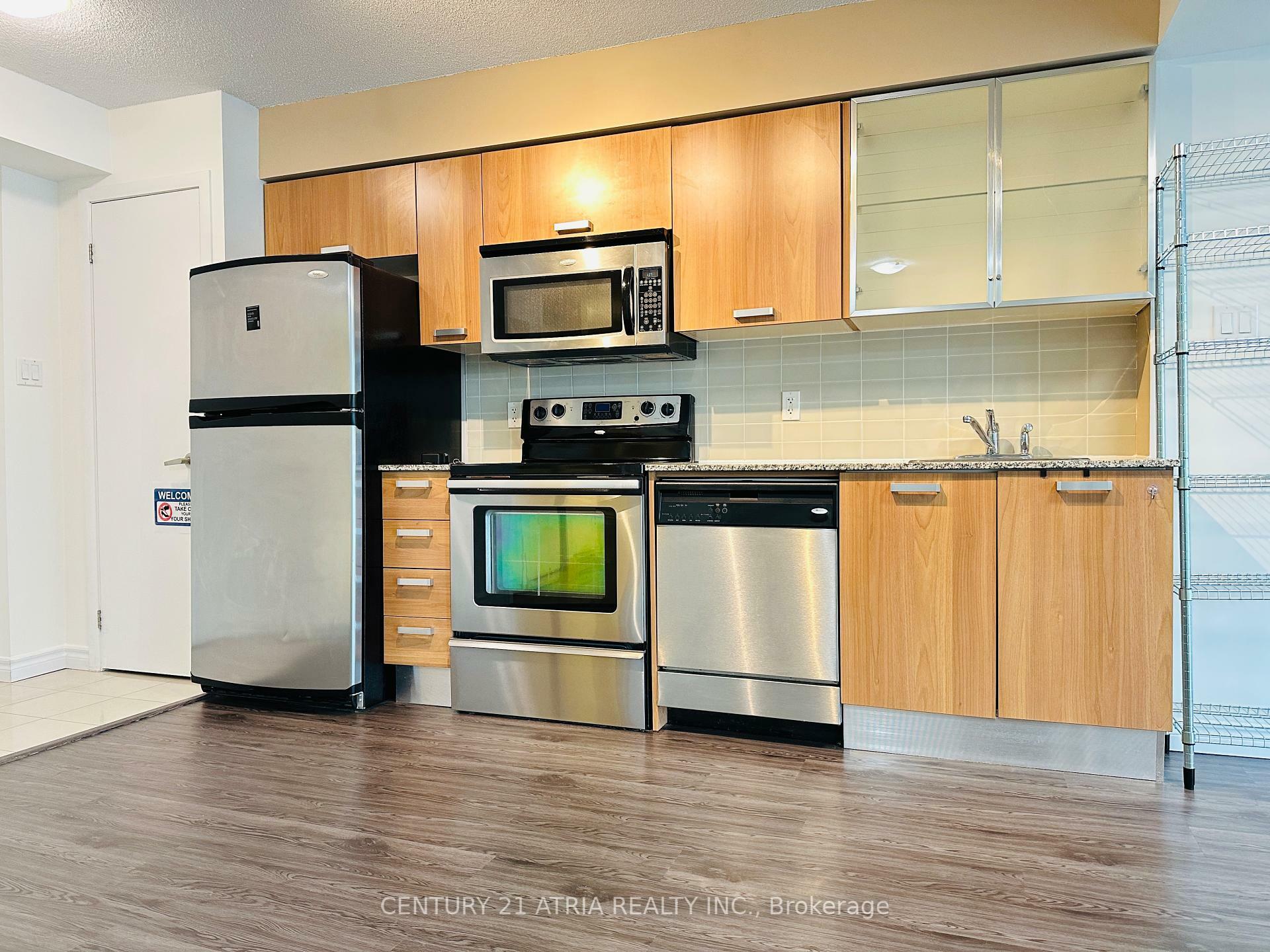 Property Photo: 37 Grosvenor Street 710 ON M4Y 3G5