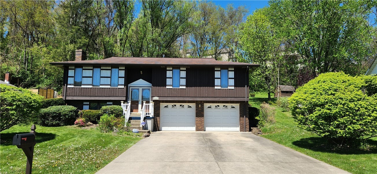 Property Photo: 237 Melrose Drive PA 15672