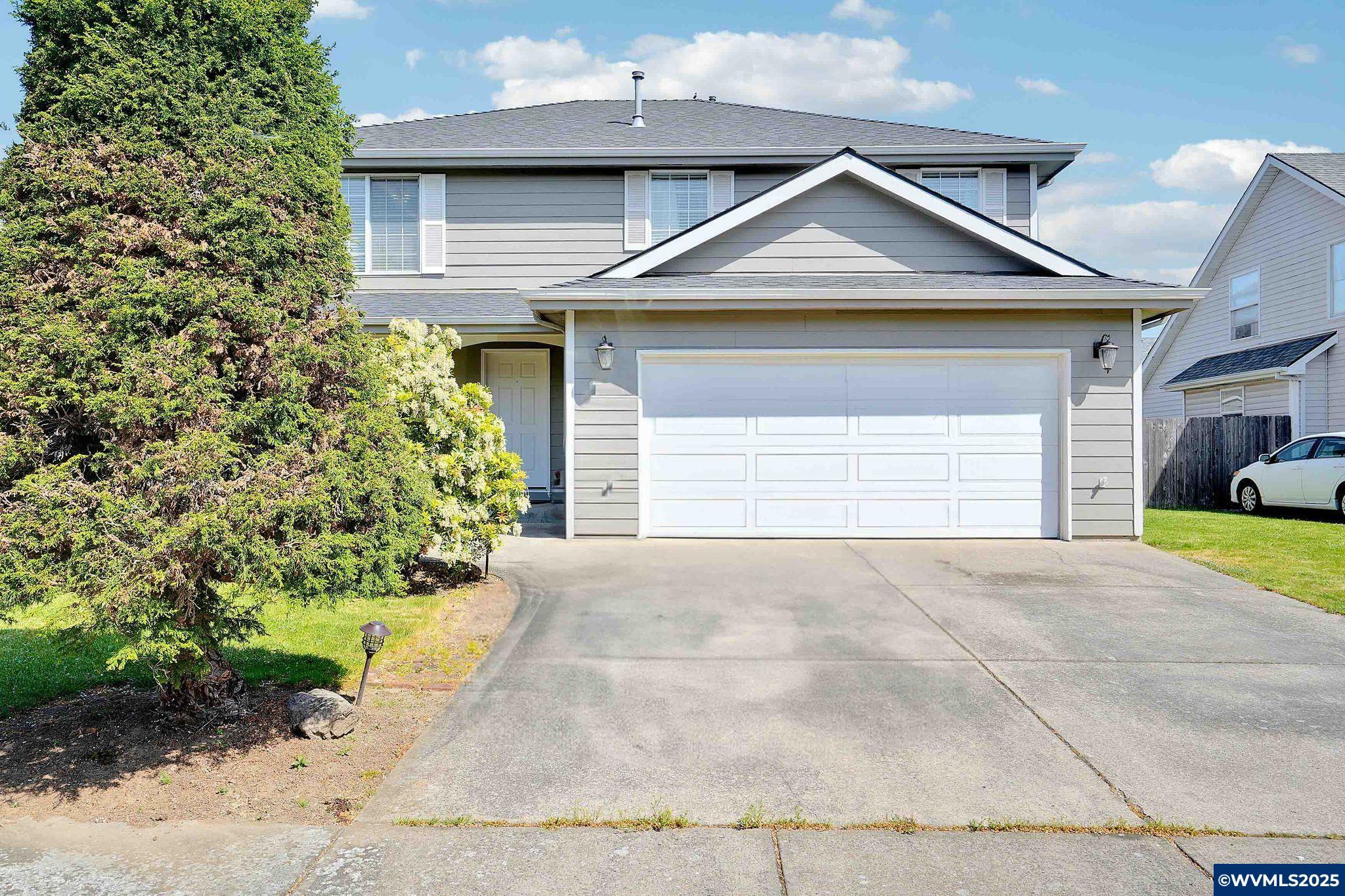 Property Photo: 4249 Bison Ct NE OR 97305