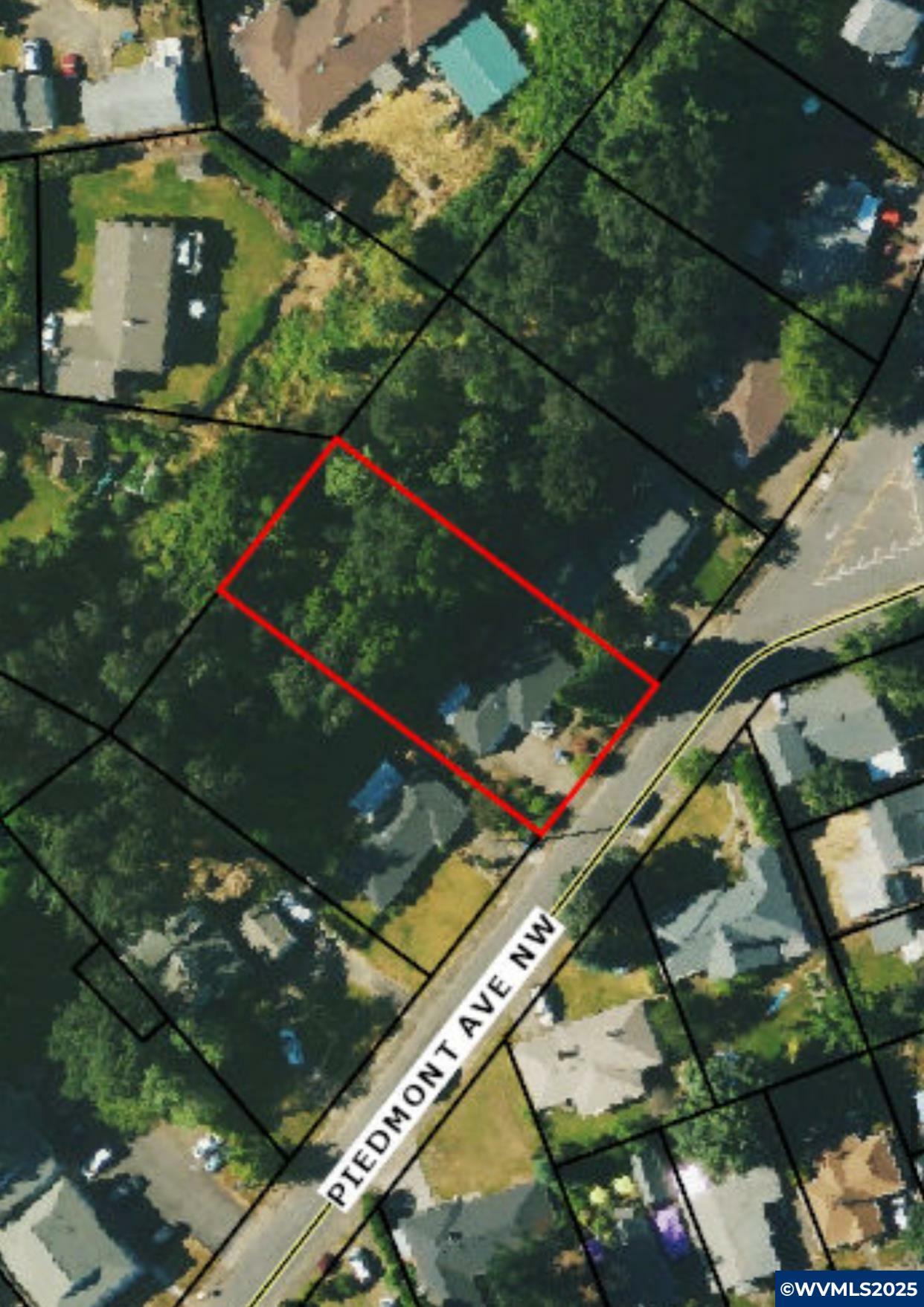 Property Photo: 875 Piedmont Av NW OR 97304