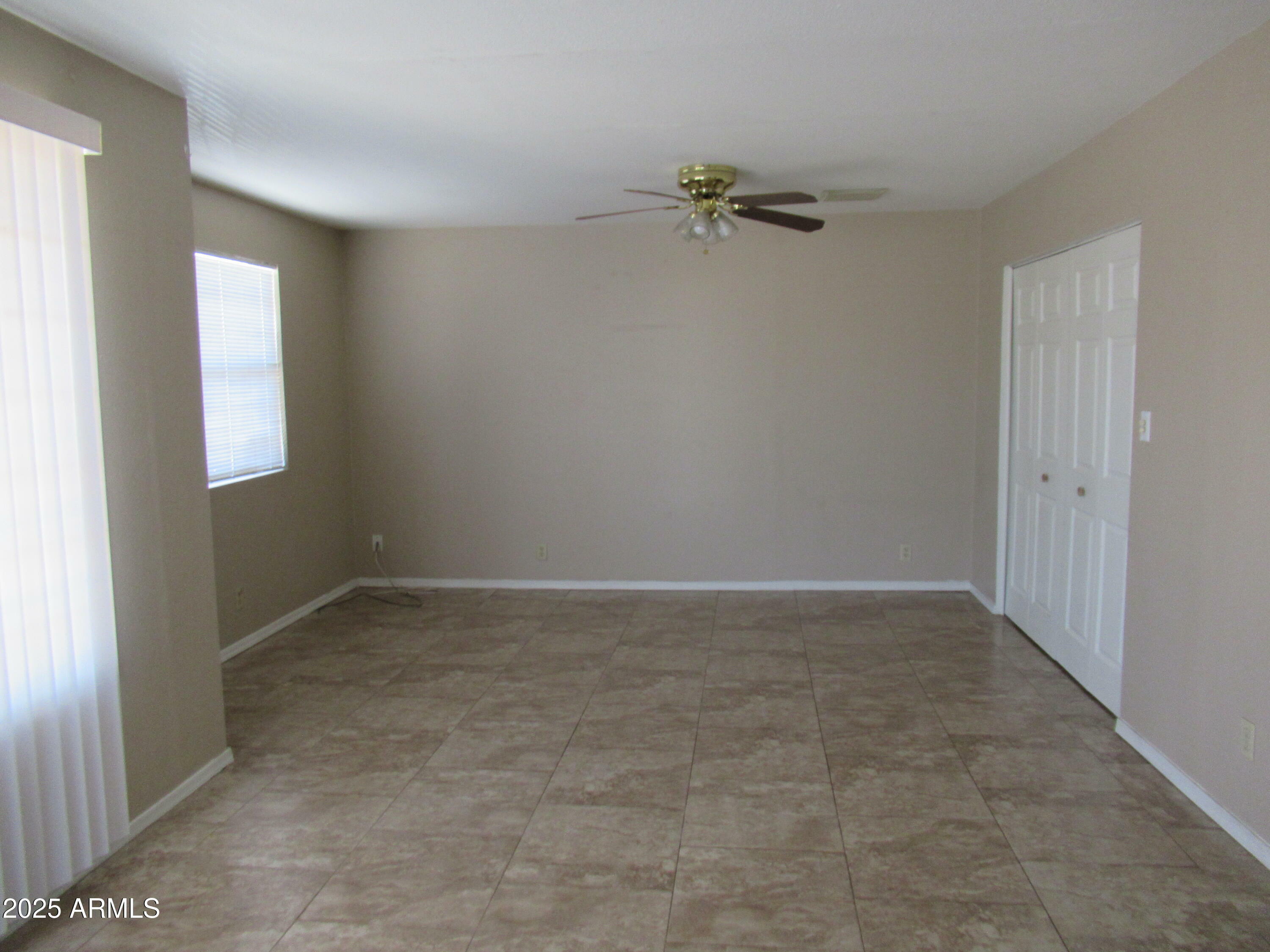 Property Photo: 430 W Santa Cruz Drive AZ 85282