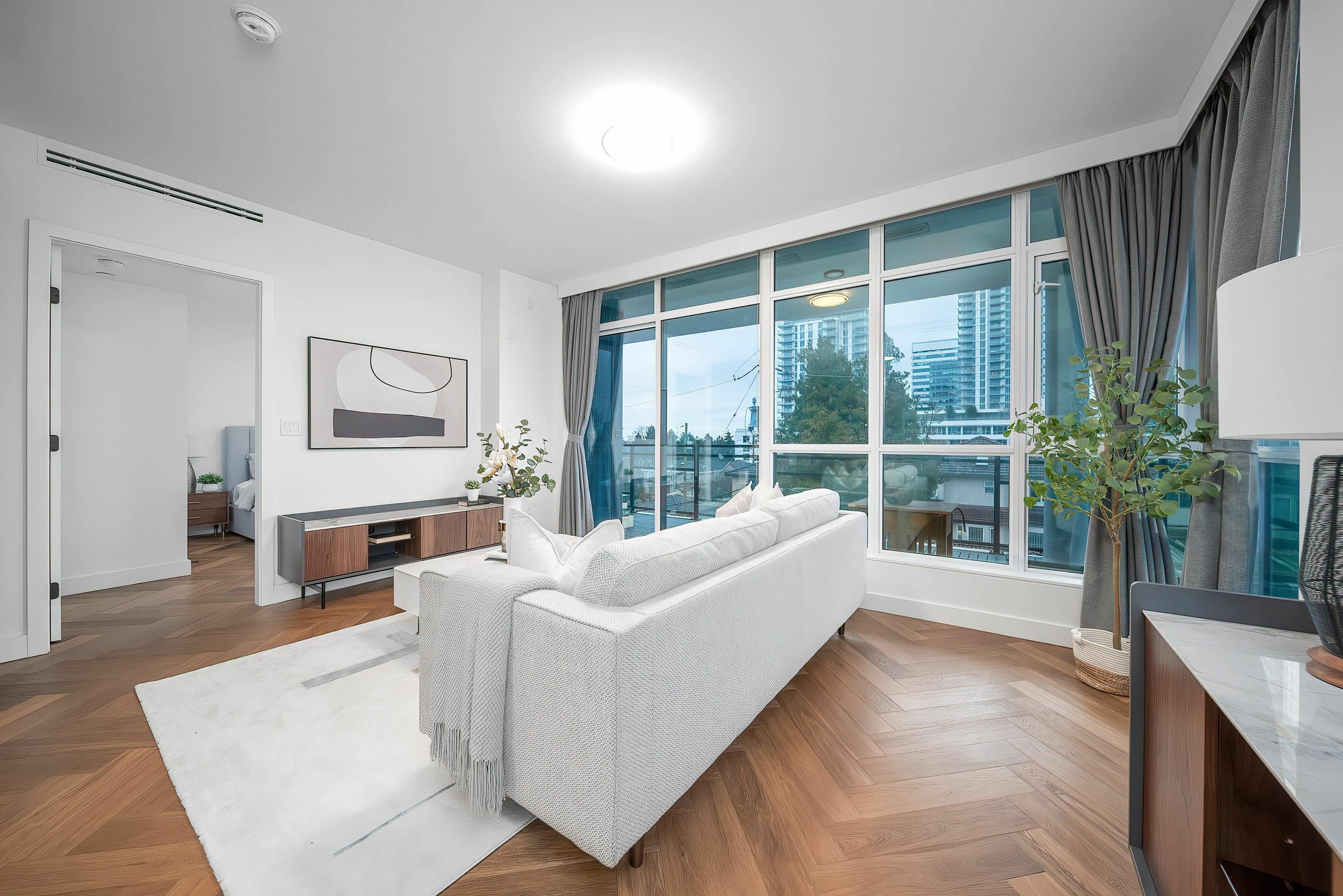Property Photo: 458 W 63rd Avenue 305 BC V5X 2J4
